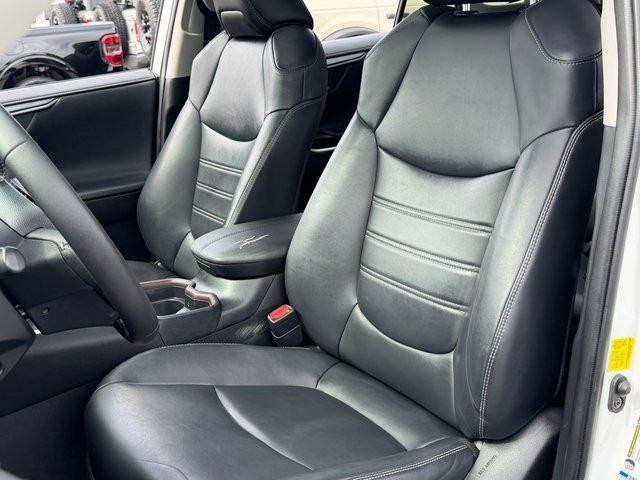 Used 2020 Toyota RAV4 Limited w/ All Weather Liner Package AWD/4WD image 9