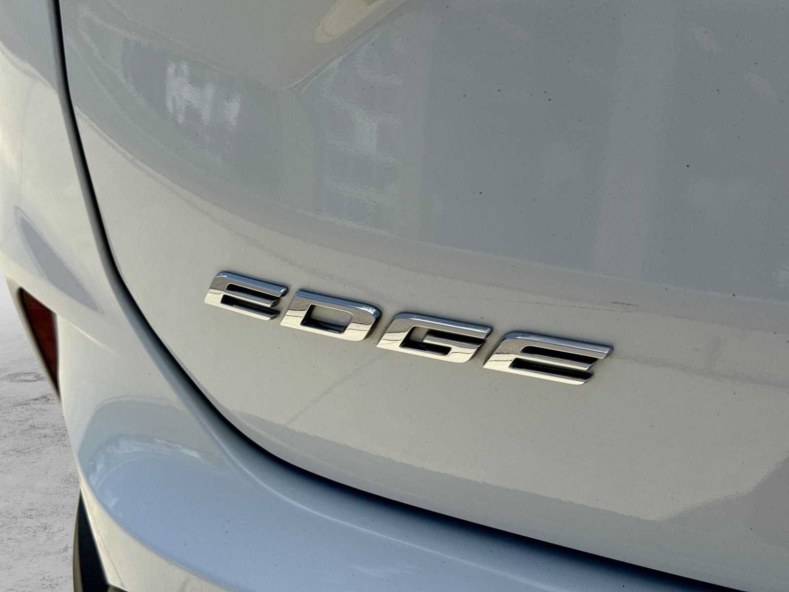 Certified 2020 Ford Edge Titanium AWD/4WD image 12