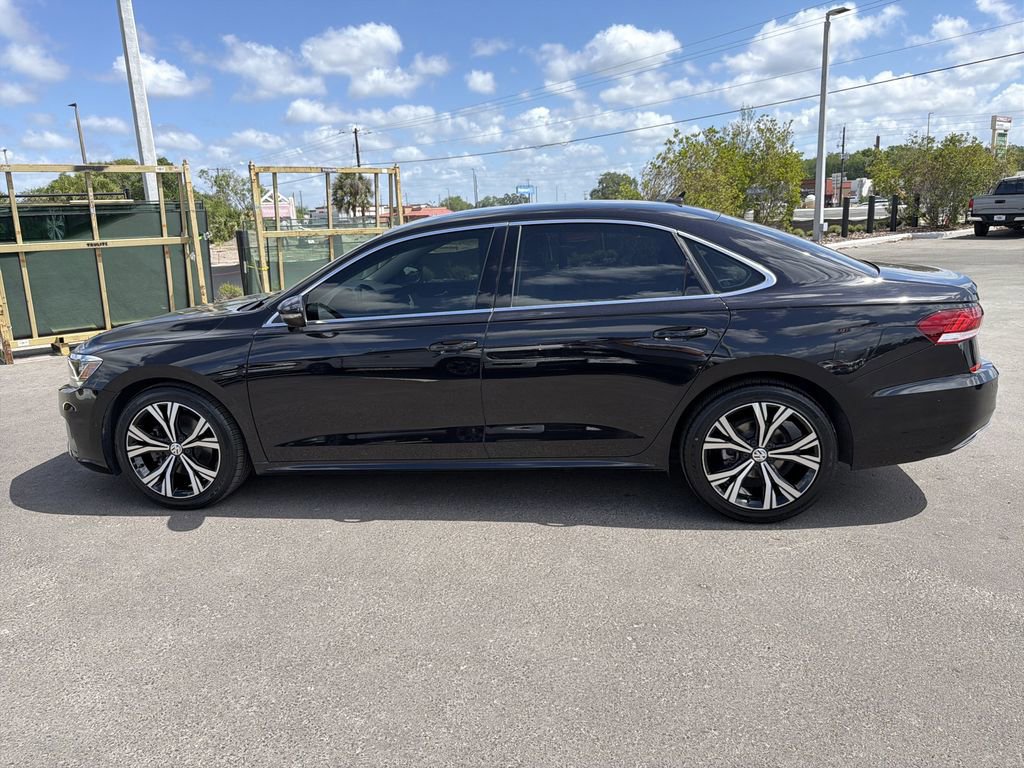 Used 2020 Volkswagen Passat 2.0T SEL image 7