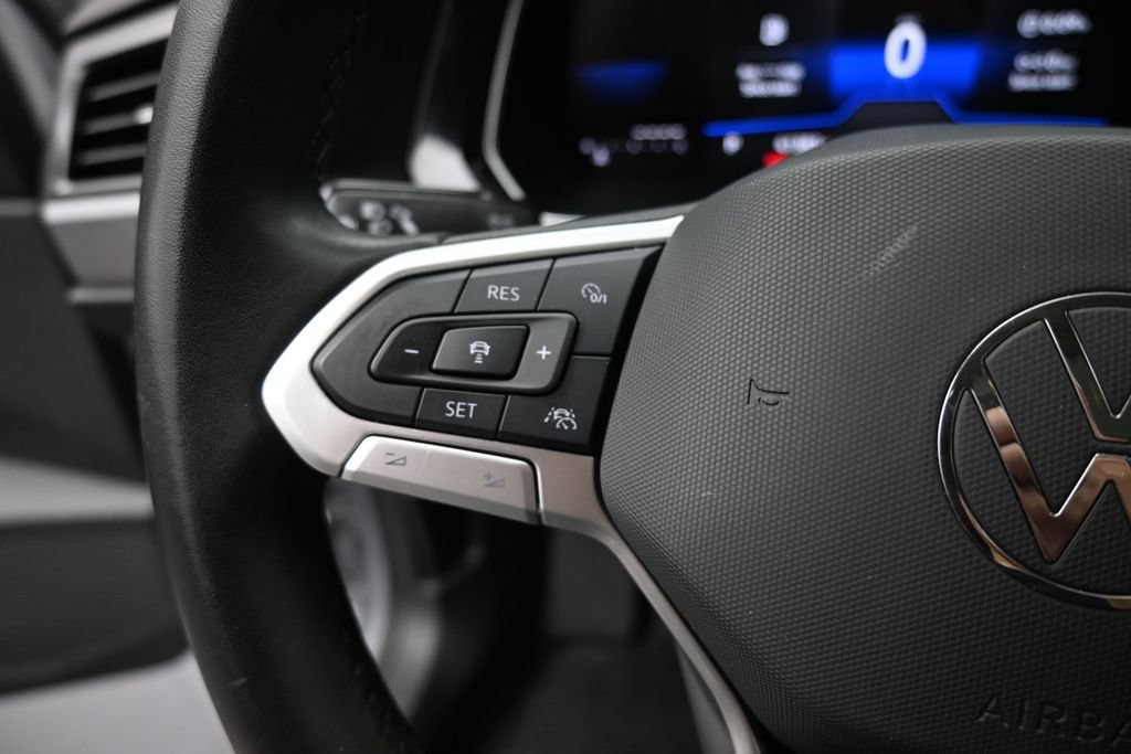 Used 2023 Volkswagen Jetta SE FWD image 6