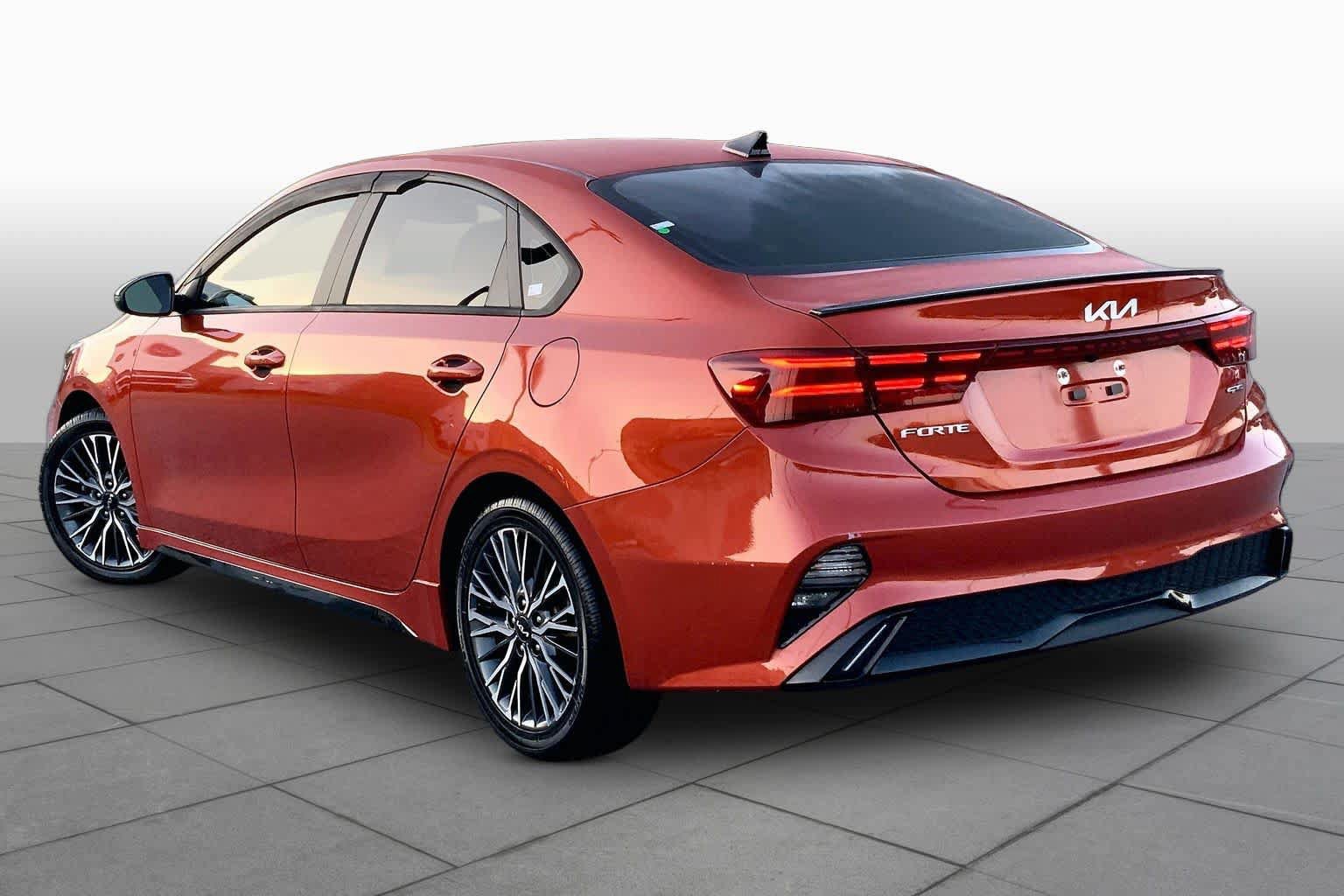 Used 2023 Kia Forte GT-Line w/ GT-Line Premium Package FWD image 11