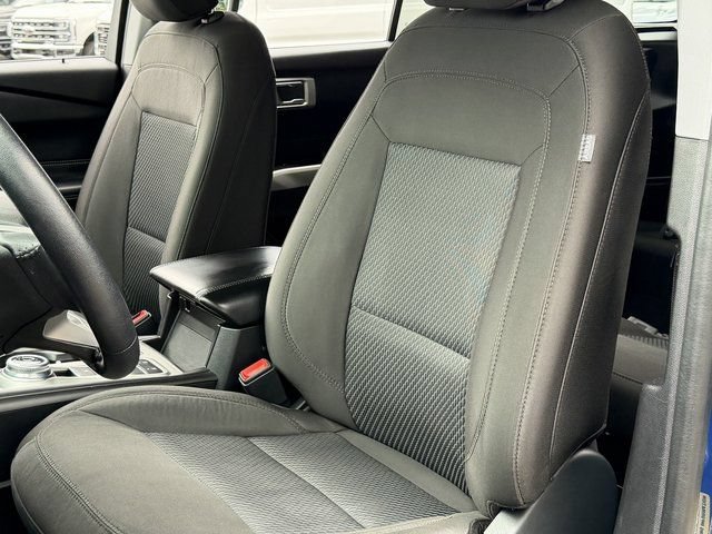 Certified 2022 Ford Explorer XLT RWD image 9
