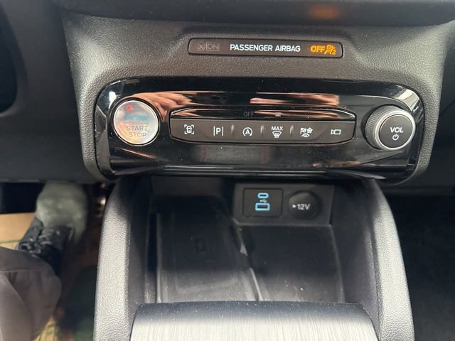 Certified 2023 Ford Escape ST-Line Elite w/ Premium Technology Package AWD/4WD image 24