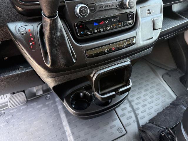 Used 2025 RAM ProMaster 2500 w/ Convenience Group FWD image 18