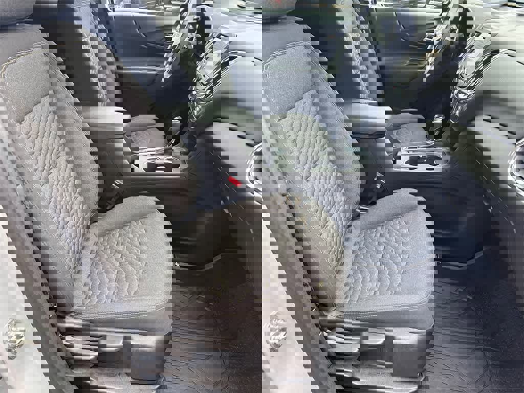 Used 2020 Chevrolet Equinox LT w/ LPO, Floor Liner Package image 12