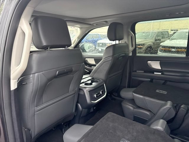 Certified 2025 Ford Expedition Active AWD/4WD image 25
