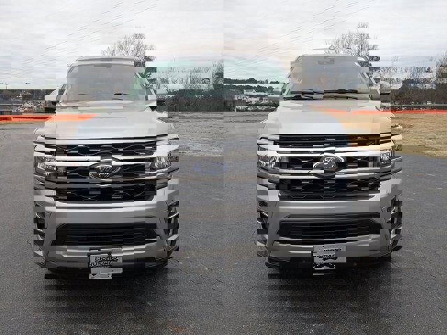 Certified 2024 Ford Expedition Limited image 9