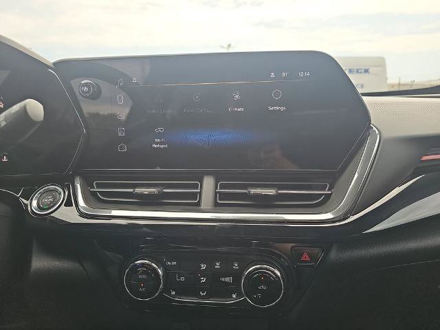 Used 2026 Chevrolet Trax RS FWD image 19