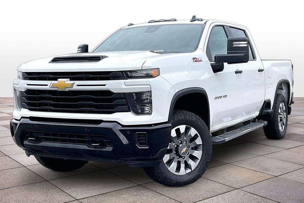 Used 2025 Chevrolet Silverado 2500 Custom w/ Custom Value Package AWD/4WD image 11