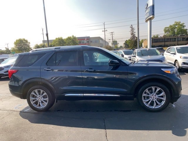 Certified 2023 Ford Explorer Limited w/ Equipment Group 301A image 2