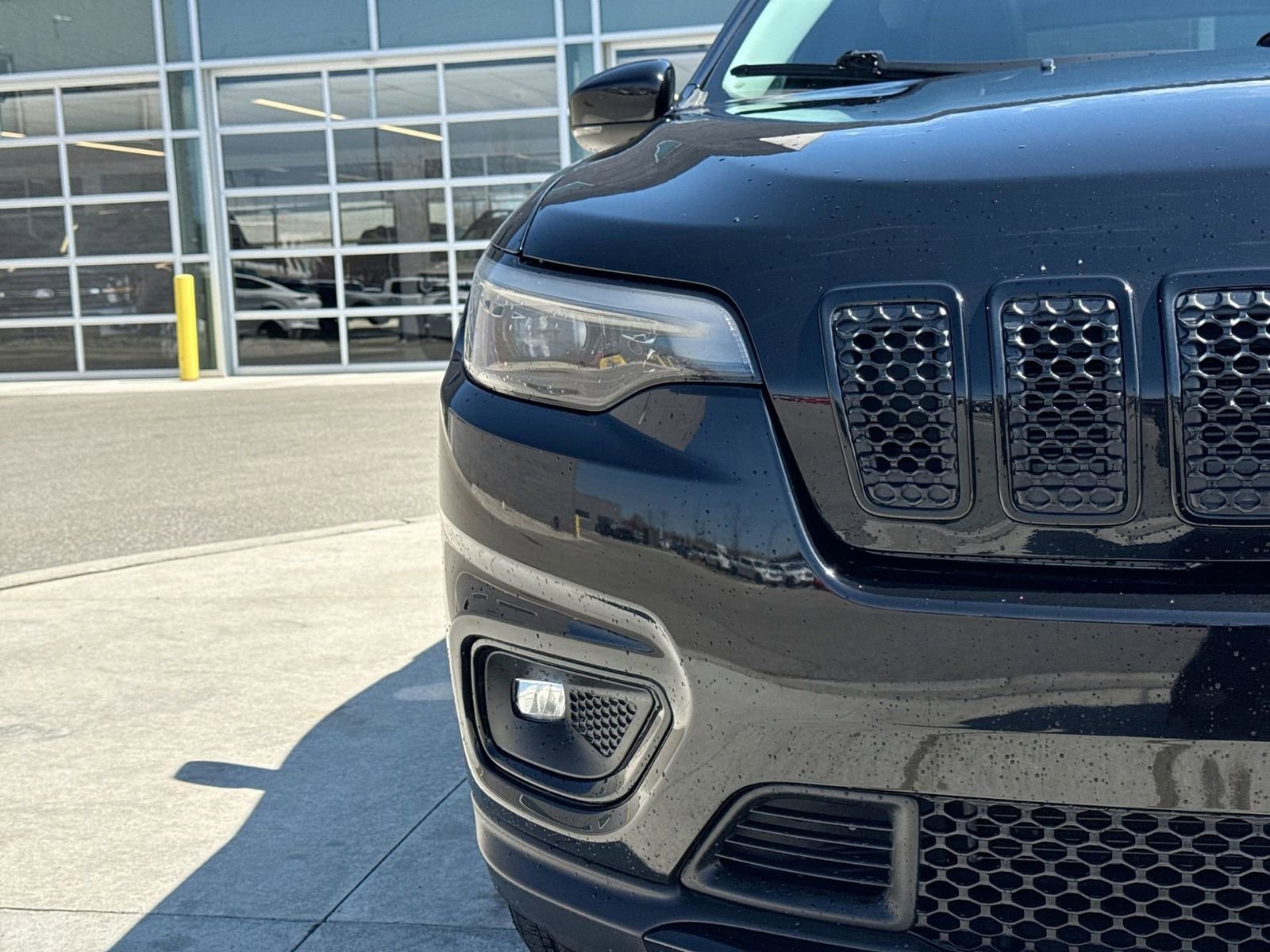 Used 2021 Jeep Cherokee Latitude Lux w/ Sun & Sound Group image 9