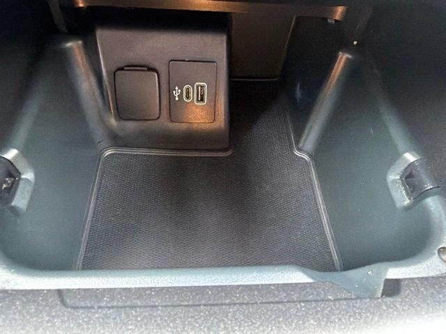 Certified 2025 Ford Explorer Active AWD/4WD image 21