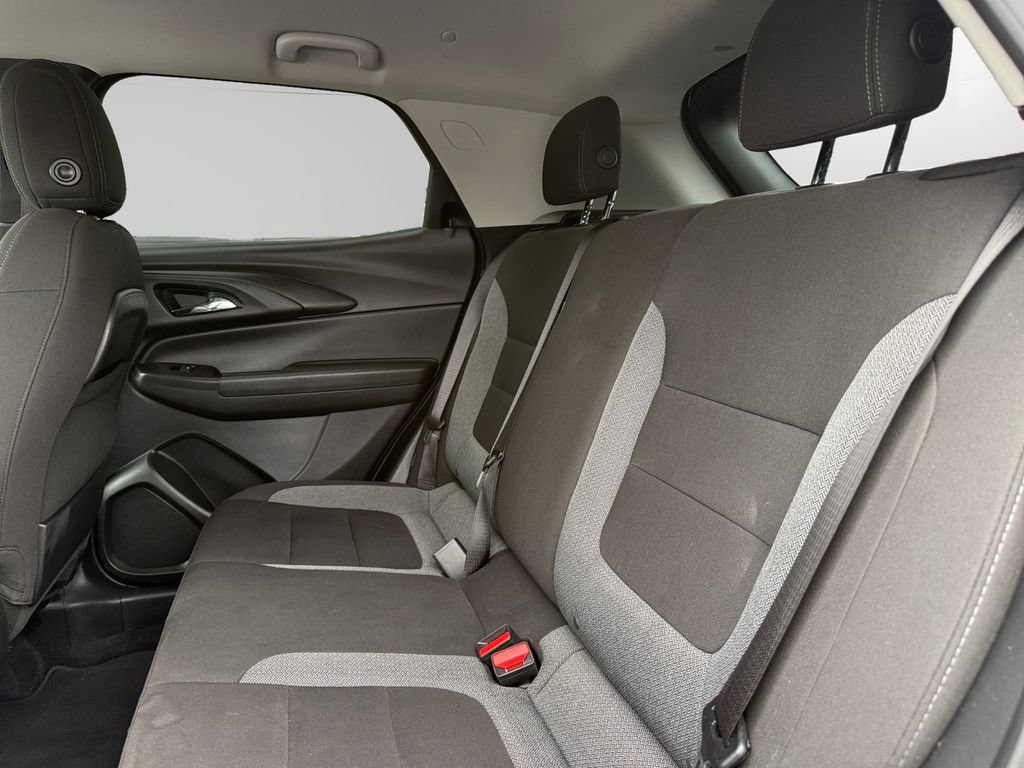 Used 2025 Chevrolet TrailBlazer LT AWD/4WD image 13