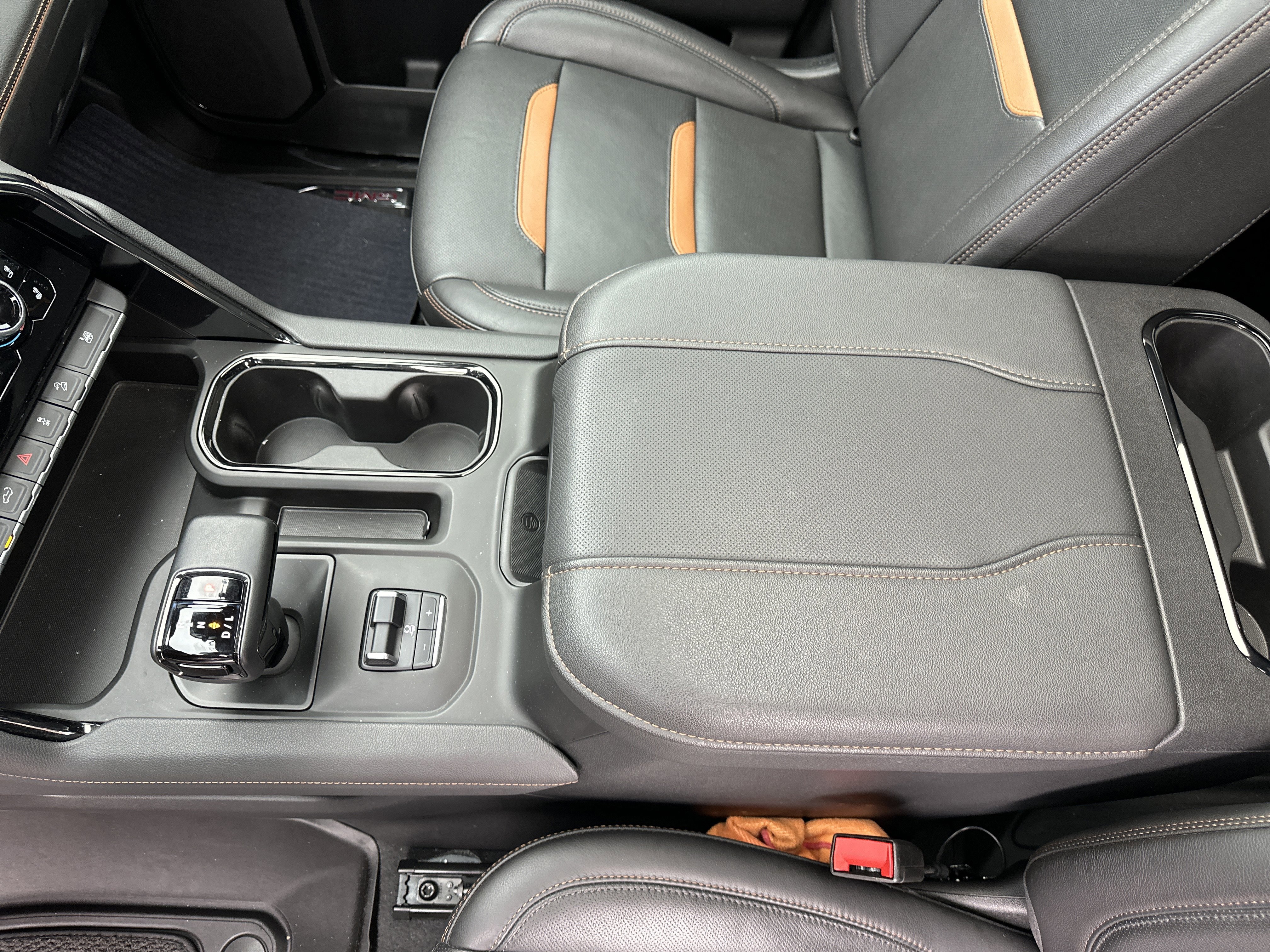 Used 2023 GMC Sierra 1500 AT4 w/ AT4 Premium Package image 27