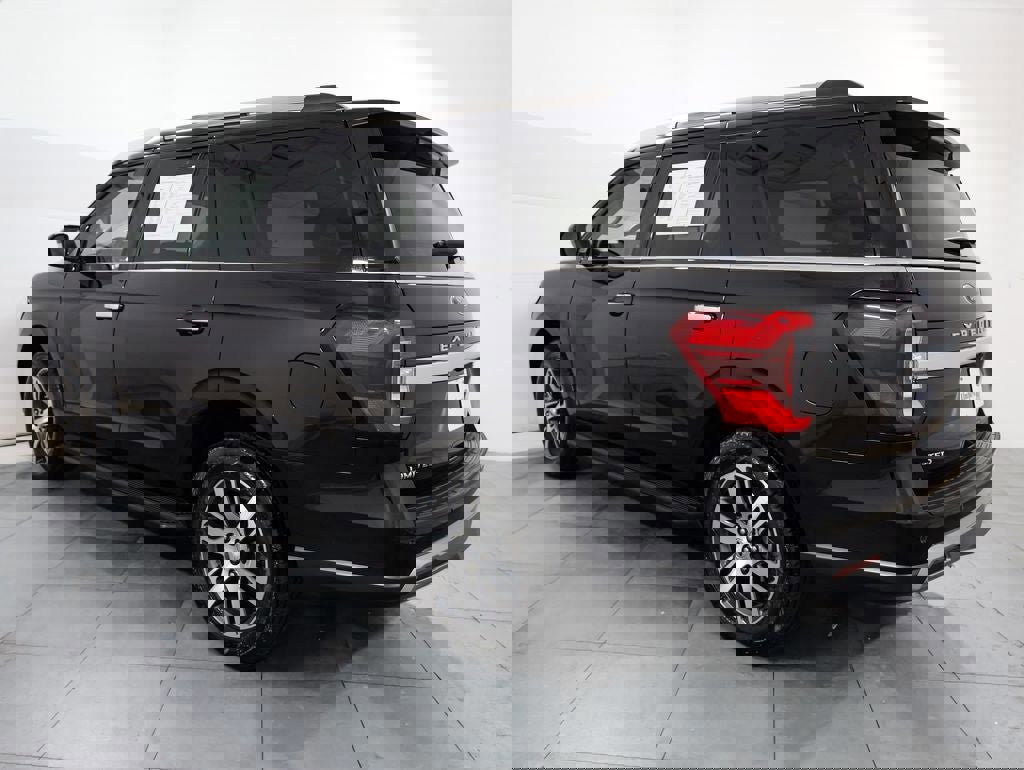 Certified 2024 Ford Expedition Limited image 3