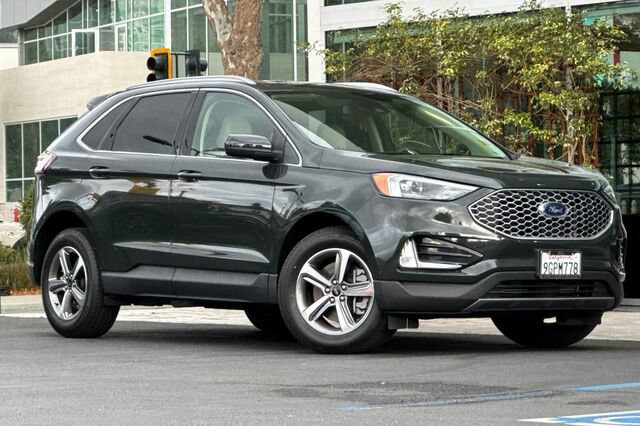 Certified 2023 Ford Edge SEL w/ Convenience Package AWD/4WD image 2
