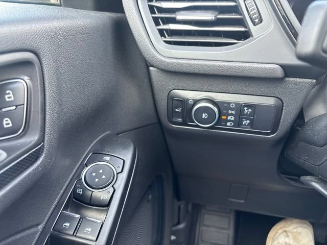 Certified 2025 Ford Escape ST-Line Select AWD/4WD image 26