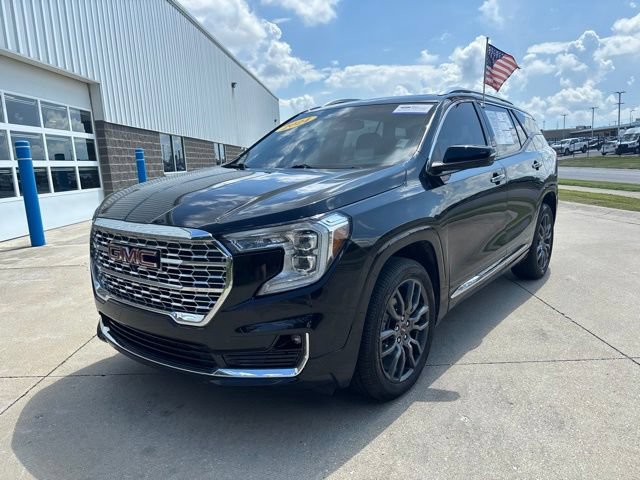 Used 2024 GMC Terrain Denali w/ Black Diamond Edition AWD/4WD image 5