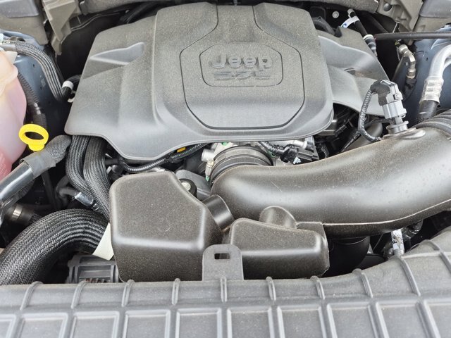 Used 2023 Jeep Grand Cherokee L Summit w/ Advanced Protech Group IV AWD/4WD image 39