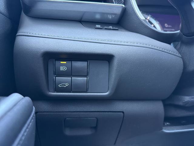 Used 2021 Toyota Highlander XSE image 13