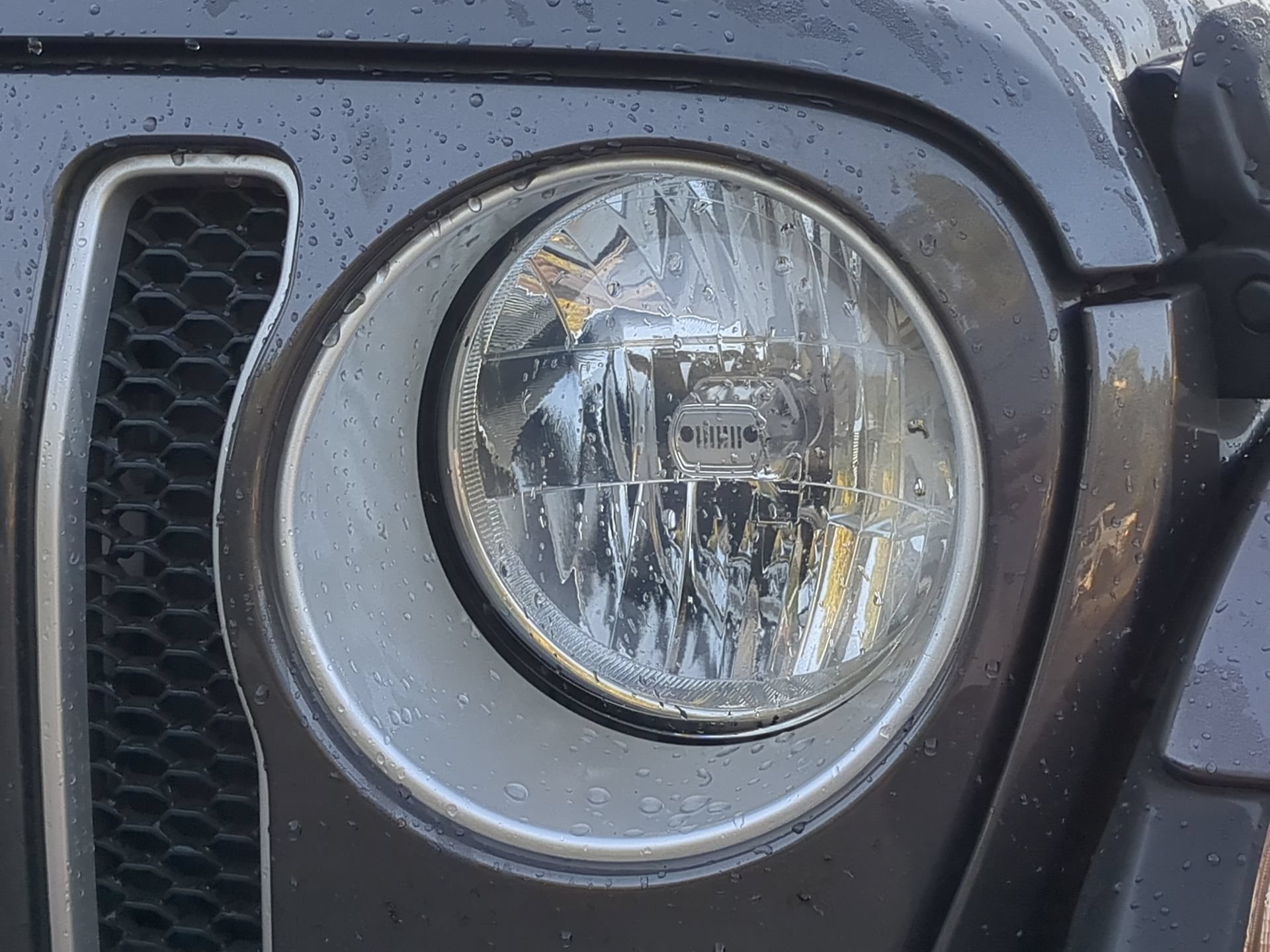 Used 2022 Jeep Wrangler Unlimited Sahara AWD/4WD image 44