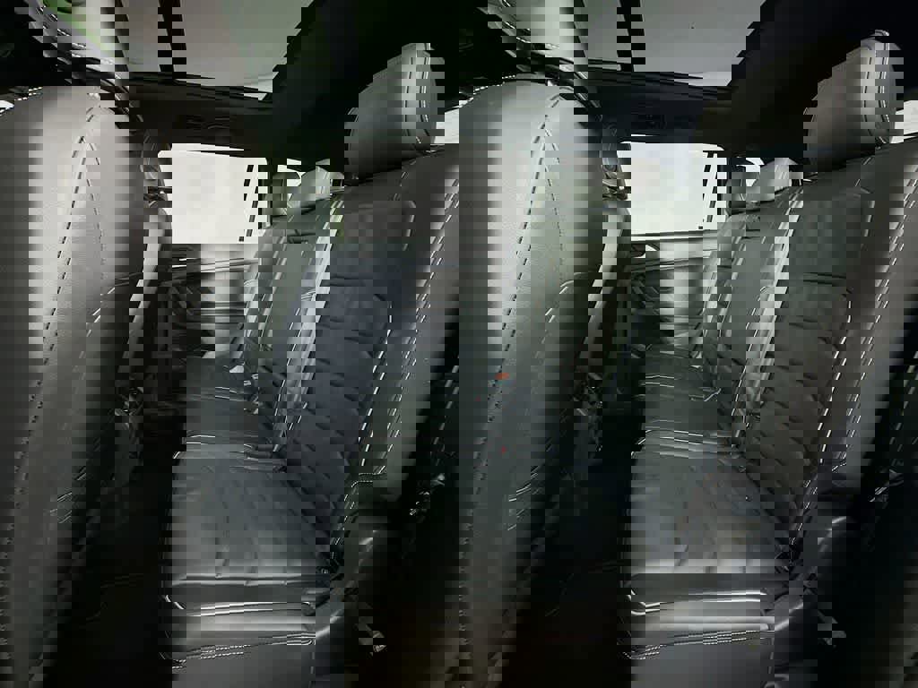 Used 2021 Volkswagen Tiguan SEL Premium R-Line w/ 3rd Row Seat Package image 17