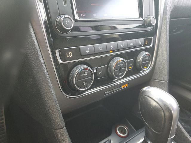 Used 2017 Volkswagen Passat 1.8T R-Line image 28