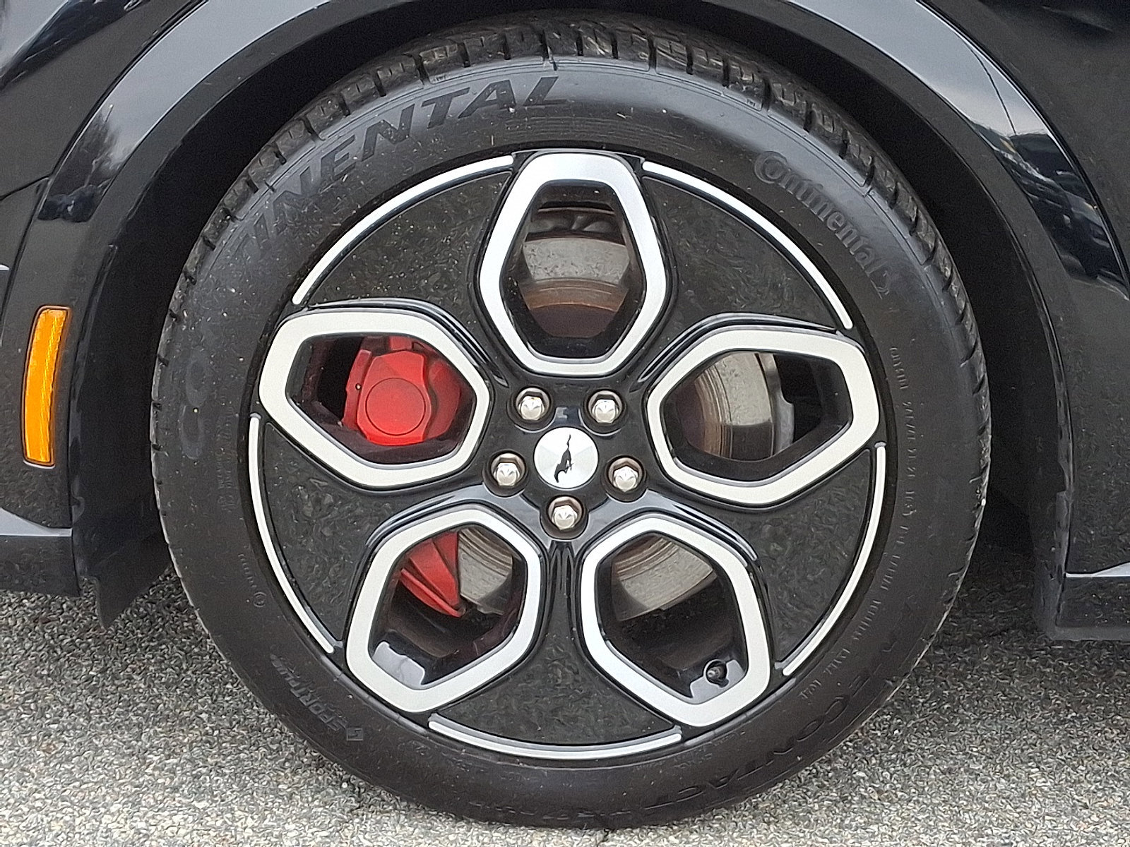 Certified 2022 Ford Mustang Mach-E GT image 28