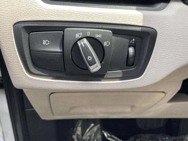 Used 2019 BMW X1 xDrive28i w/ Convenience Package AWD/4WD image 15
