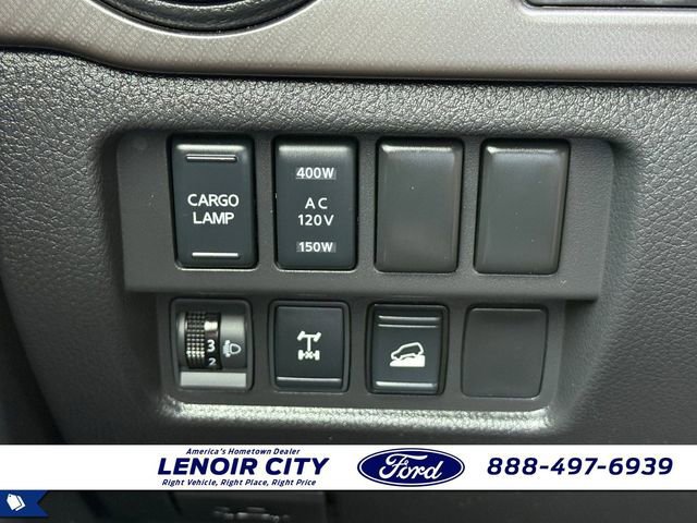 Used 2023 Nissan Titan PRO-4X w/ Pro-4x Convenience Package image 19