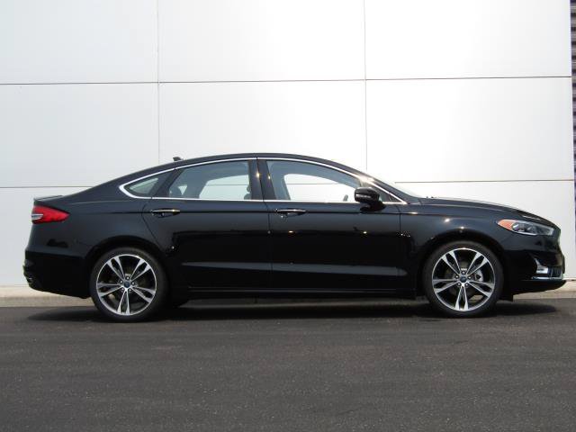 Certified 2019 Ford Fusion Titanium FWD image 4