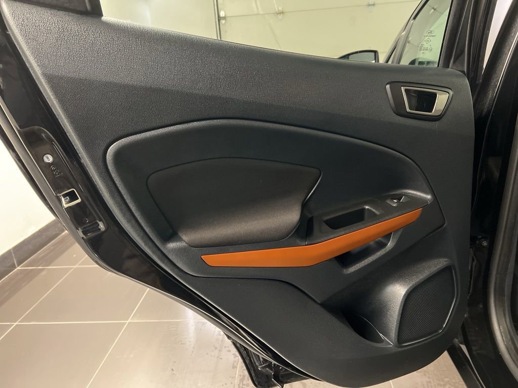 Certified 2022 Ford EcoSport SE w/ SE Appearance Package image 30
