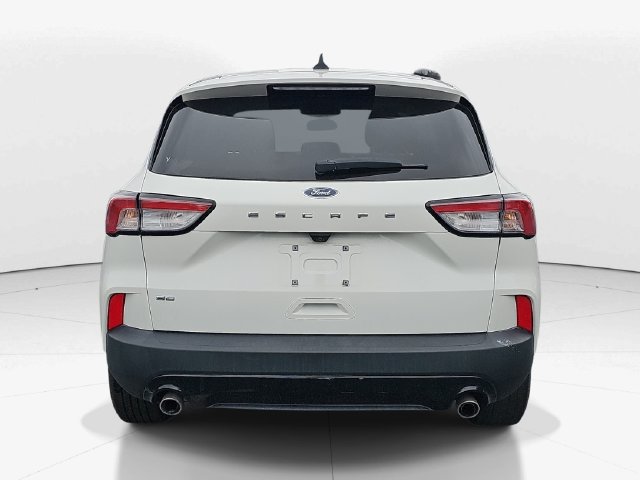 Certified 2022 Ford Escape SE w/ SE Sport Appearance Package FWD image 5