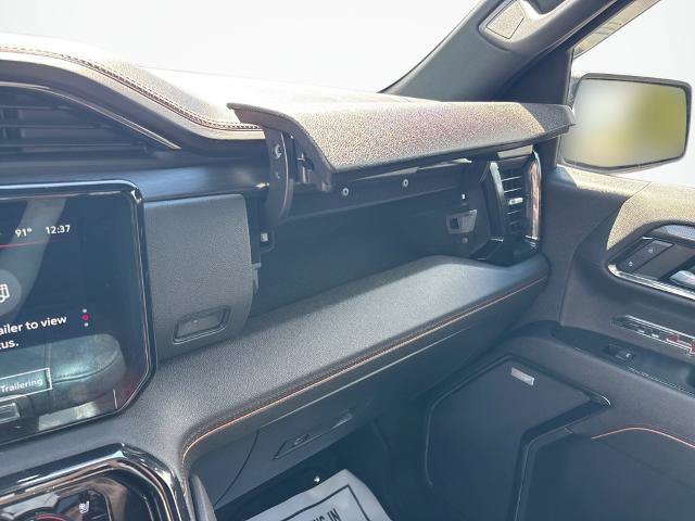 Used 2024 GMC Sierra 1500 AT4 w/ Technology Package AWD/4WD image 39