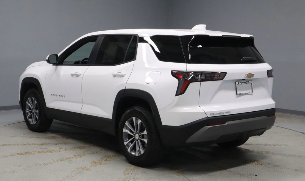 Used 2026 Chevrolet Equinox LT image 3