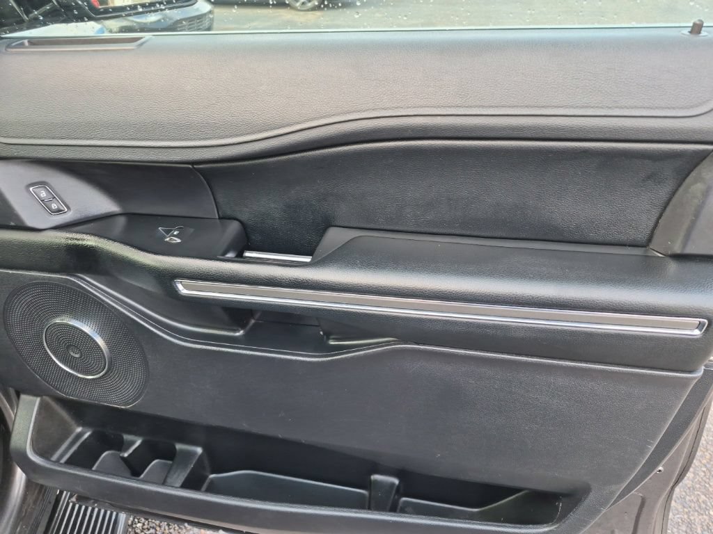 Certified 2021 Ford Expedition XLT RWD image 23