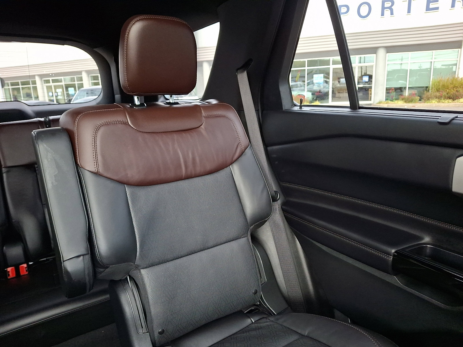 Certified 2023 Ford Explorer Platinum w/ Technology Package image 20