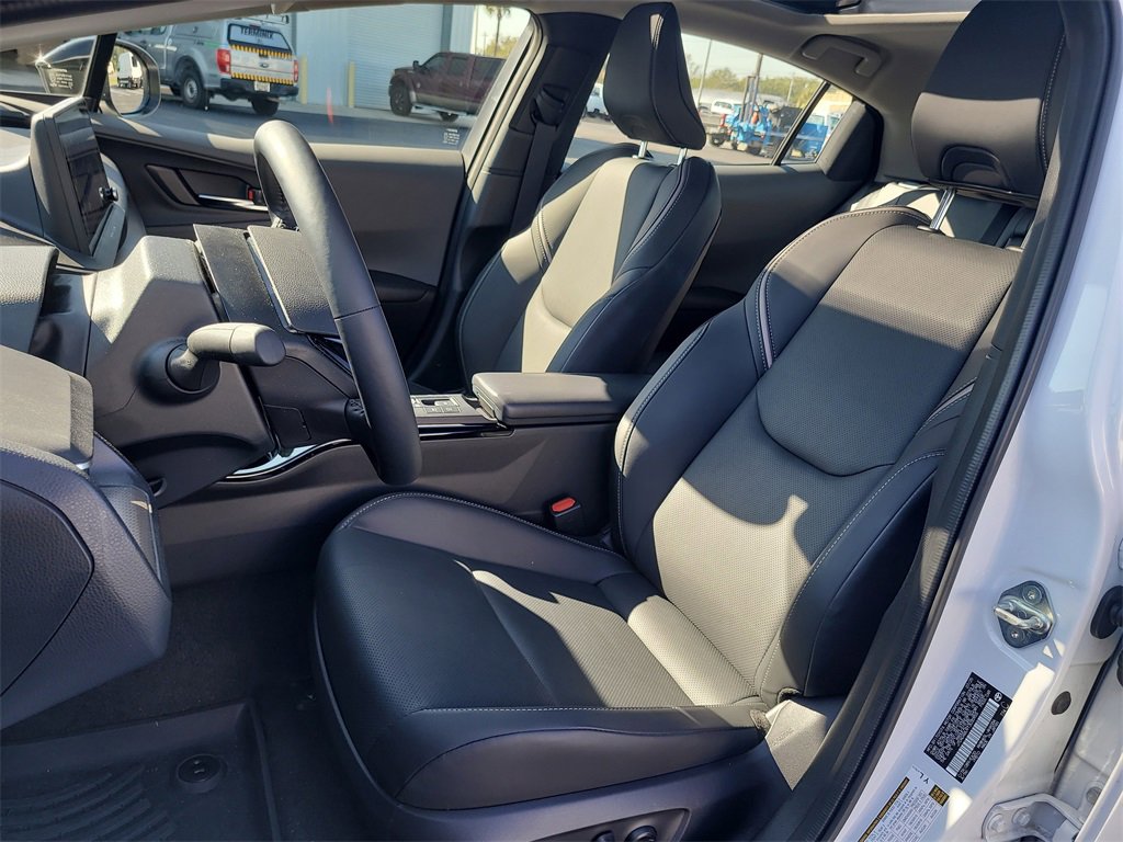 Used 2026 Toyota Prius XLE image 16