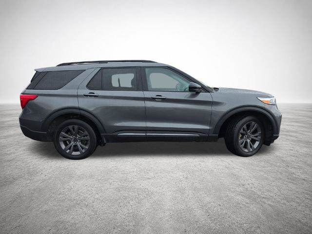 Certified 2023 Ford Explorer XLT w/ Equipment Group 202A AWD/4WD image 9