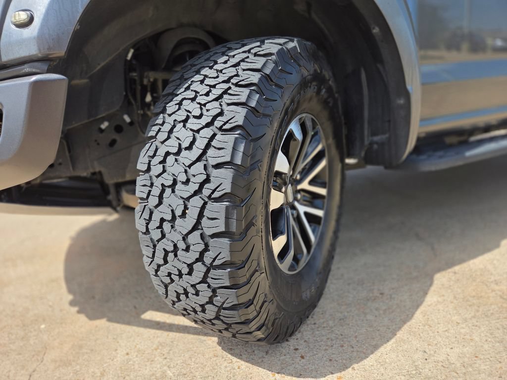 Certified 2020 Ford F150 Raptor w/ Equipment Group 802A Luxury AWD/4WD image 33