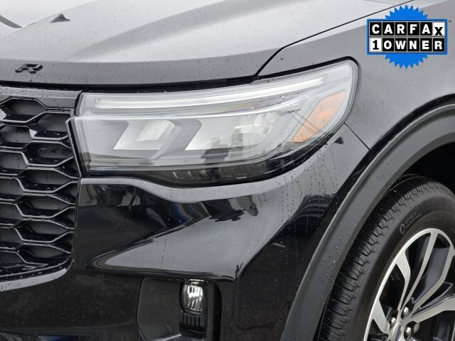 Certified 2025 Ford Explorer ST-Line AWD/4WD image 8