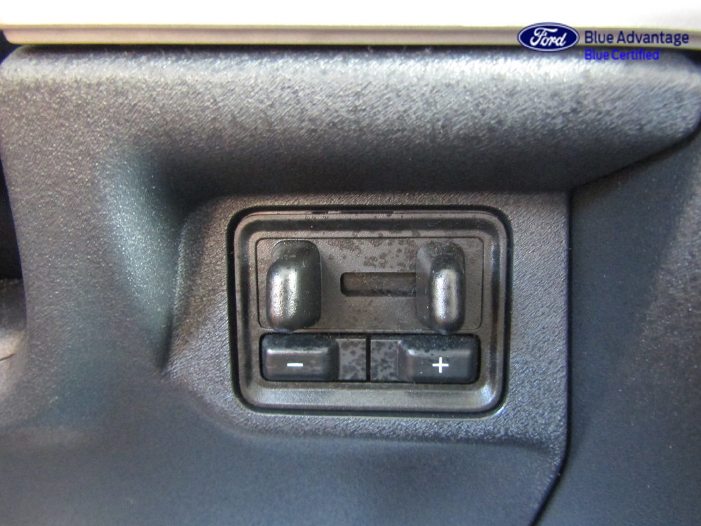 Certified 2025 Ford Expedition Active AWD/4WD image 71