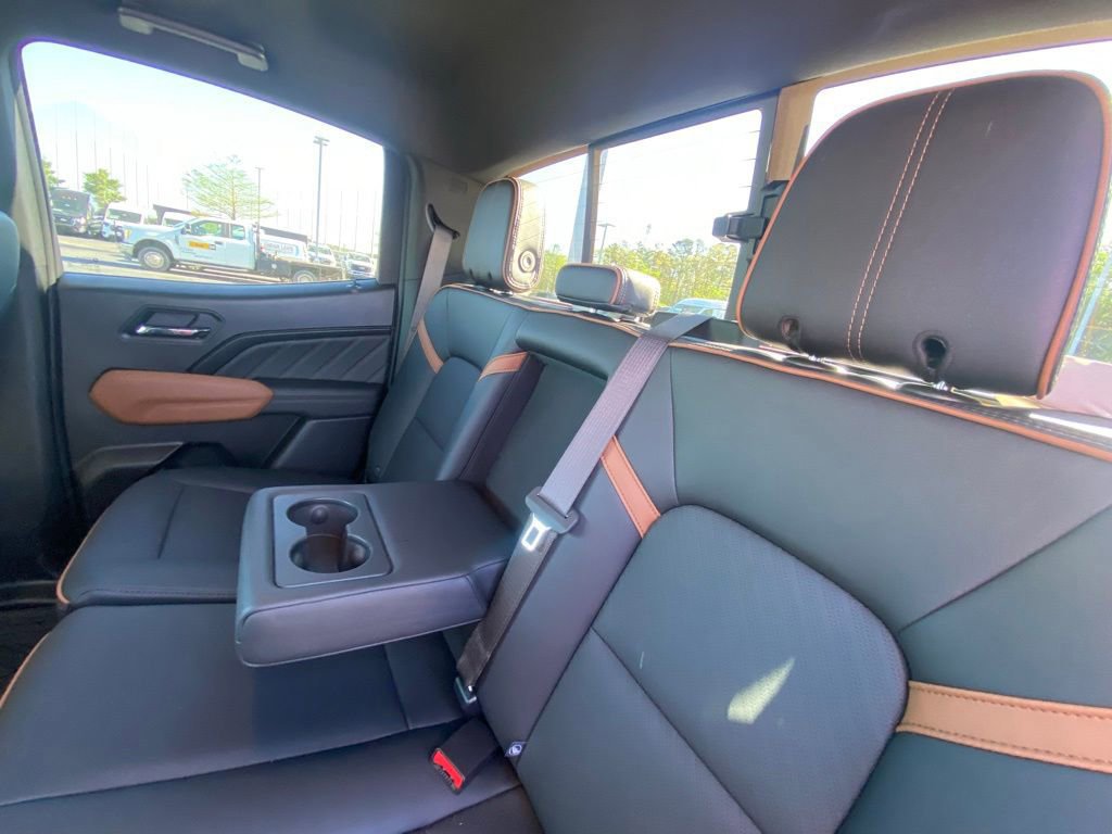 Used 2025 GMC Canyon AT4 w/ AT4 Premium Package image 23
