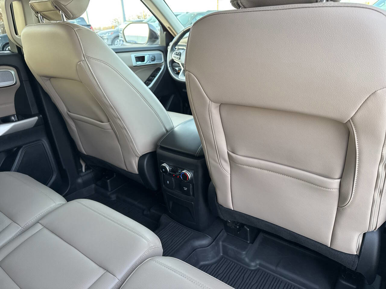 Certified 2023 Ford Explorer Limited w/ Equipment Group 301A image 12