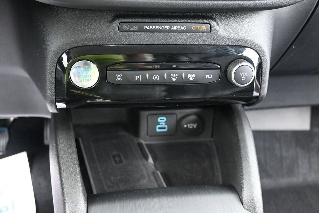 Certified 2023 Ford Escape Platinum AWD/4WD image 12