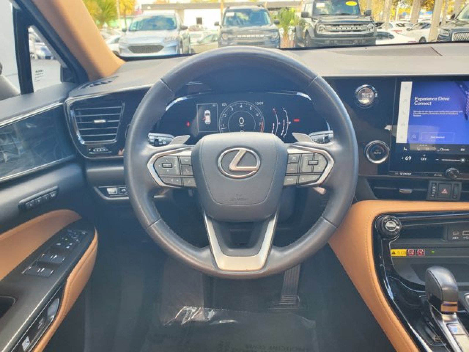 Used 2024 Lexus NX 250 FWD image 17