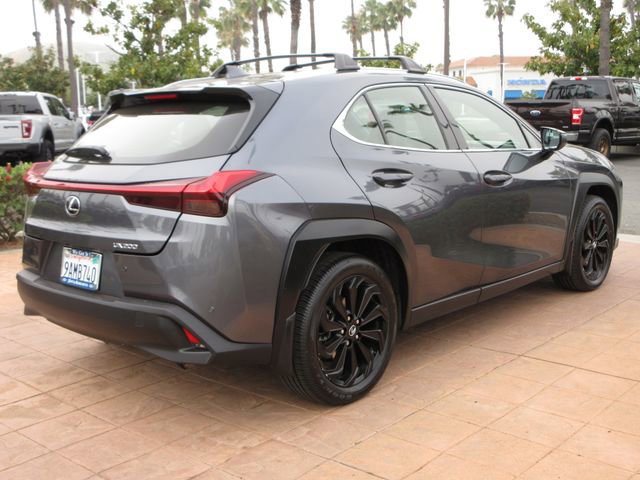 Used 2022 Lexus UX 200 w/ Accessory Package (Z1) image 4