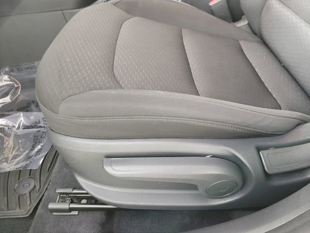 Used 2020 Hyundai Elantra Value Edition w/ Cargo Package (C1) image 14