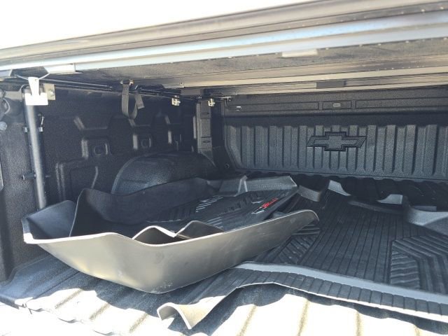 Used 2022 Chevrolet Silverado 1500 LTZ w/ LTZ Premium Package AWD/4WD image 18