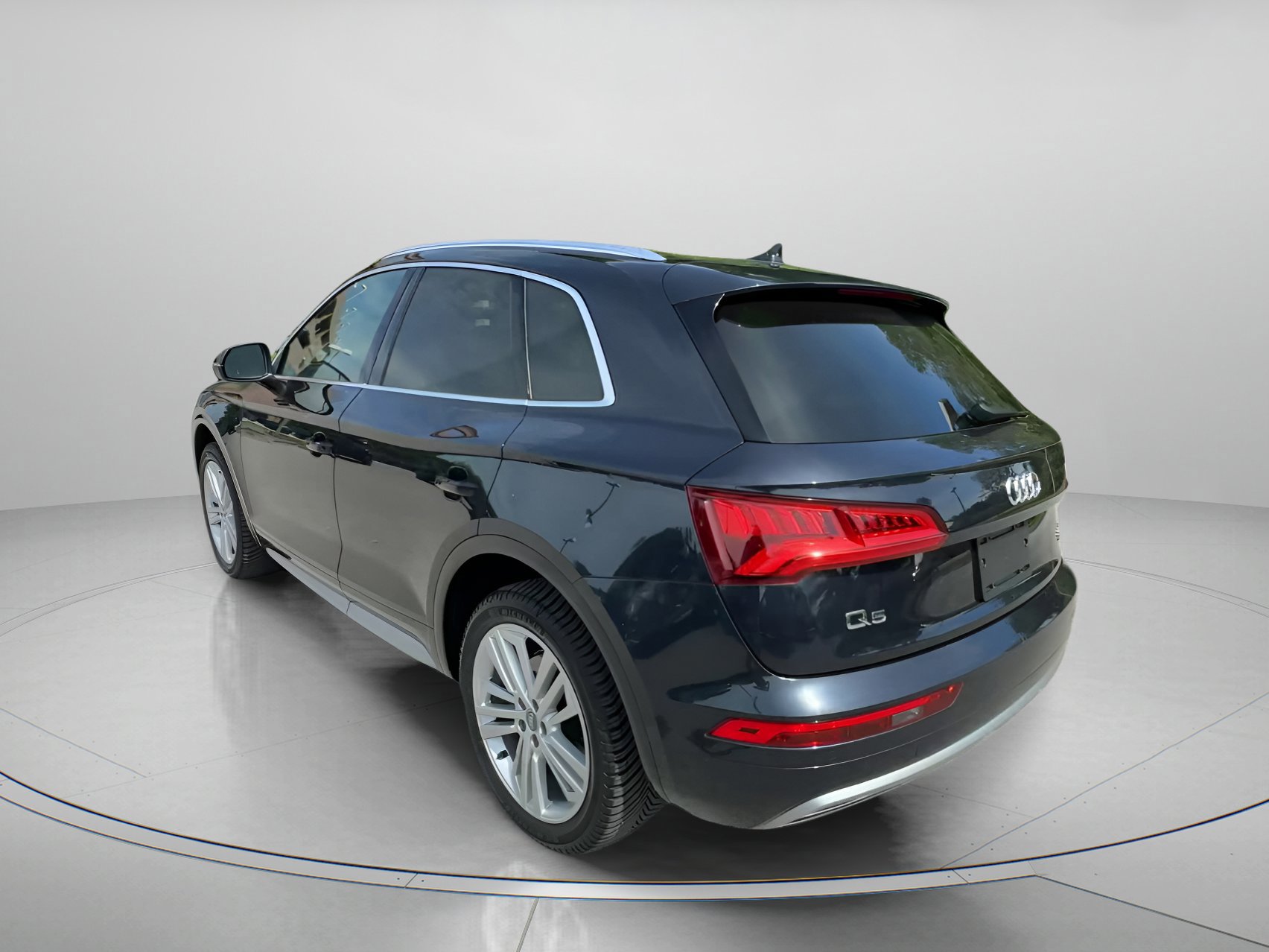 Used 2018 Audi Q5 2.0T Premium Plus w/ Premium Plus Package image 15